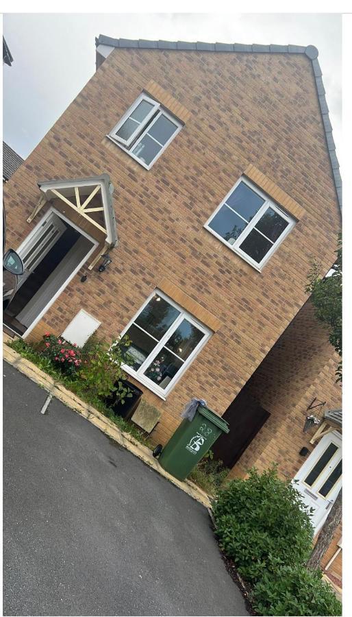Salimi Apartment Bridgend  Exterior photo